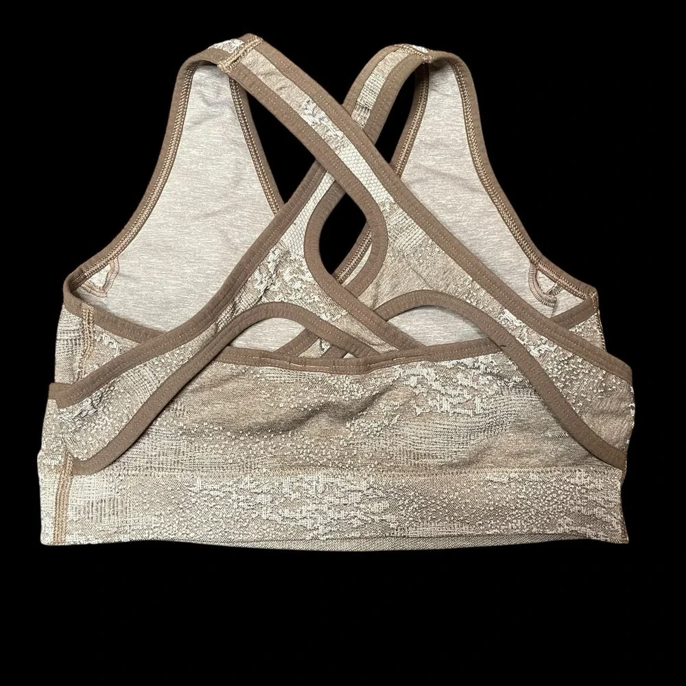 Gymshark Adapt Camo Seamless‎ Sports Bra Pebble Grey/Soul Brown Womens M No Pads